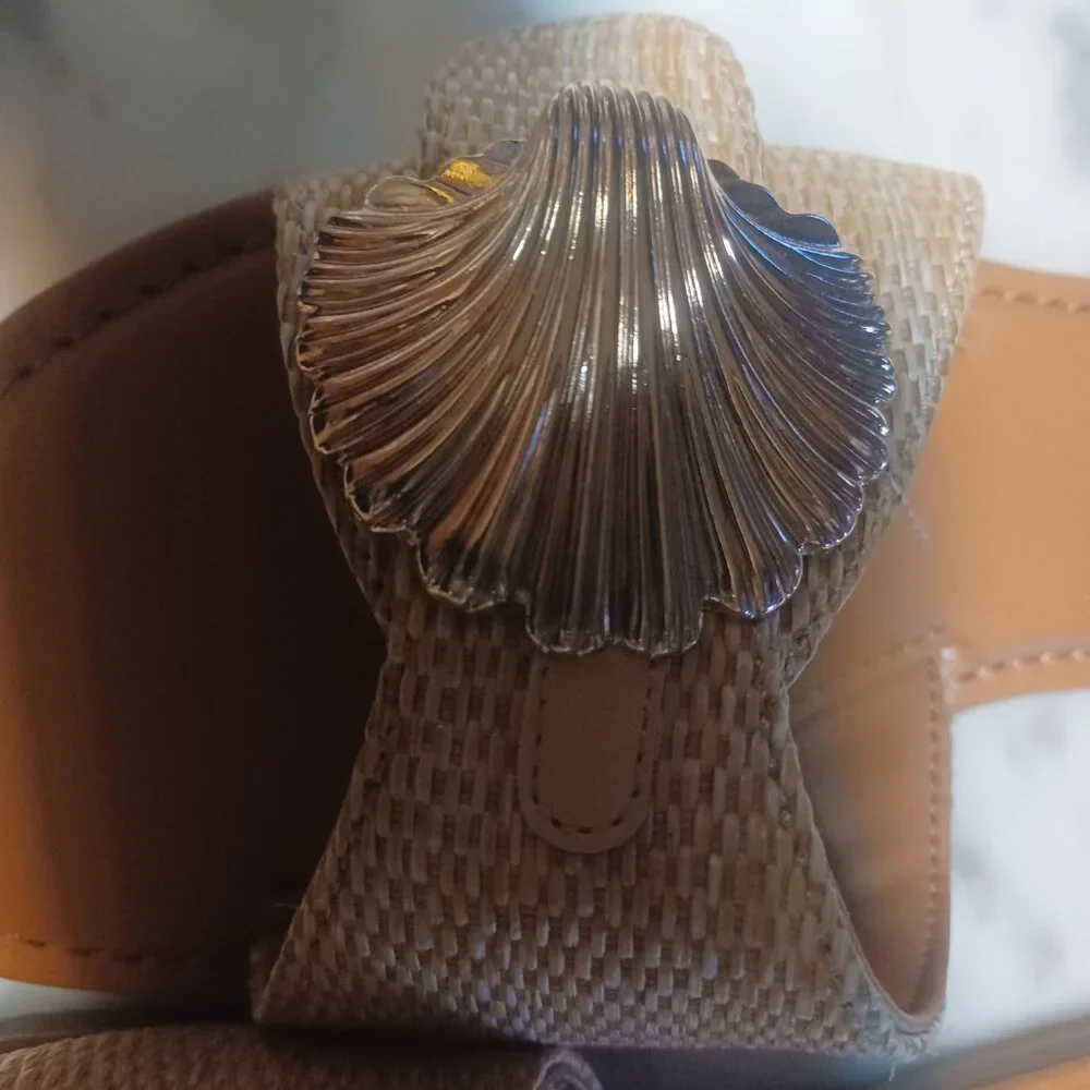 Universal Threads Women's Slide-On Shoes SZ 6 Light Tan - Picture 5 of 6